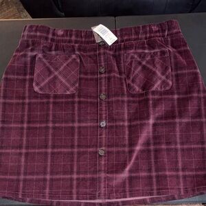 #T952- NWT Torrid Burgundy Plaid Button-Front Mini Skirt- 2X